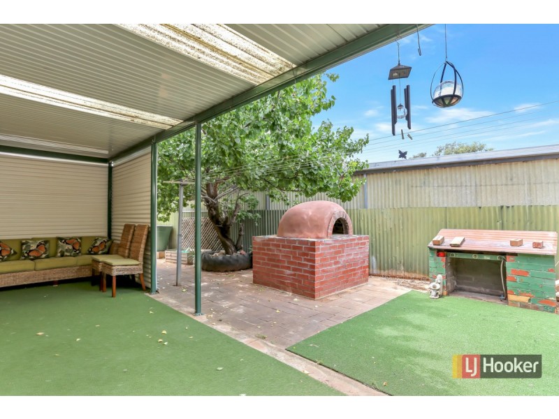 8 Blundell Close, Salisbury Downs SA 5108