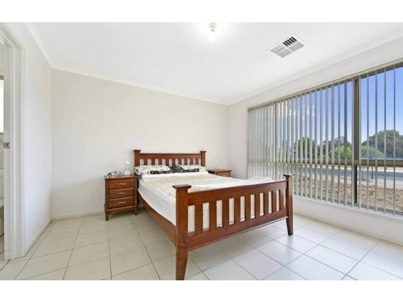 80 Springbank Boulevard, Burton SA 5110