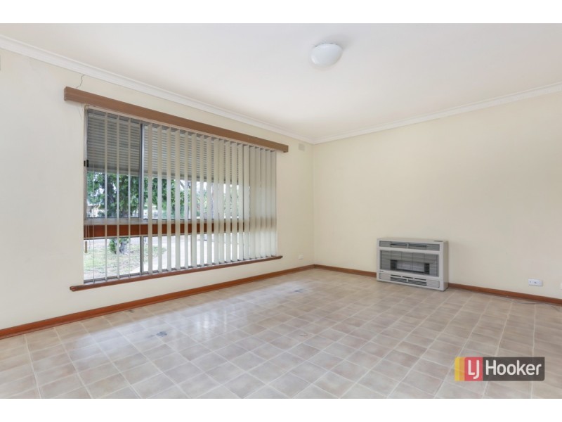 32 Kings Road, Parafield Gardens SA 5107