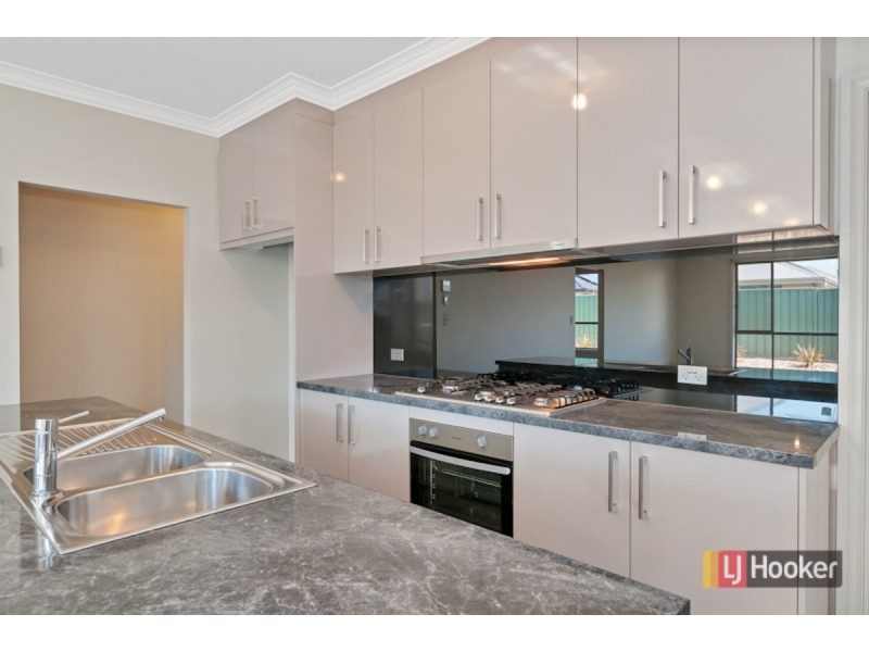 106 The Boulevard, Parafield Gardens SA 5107