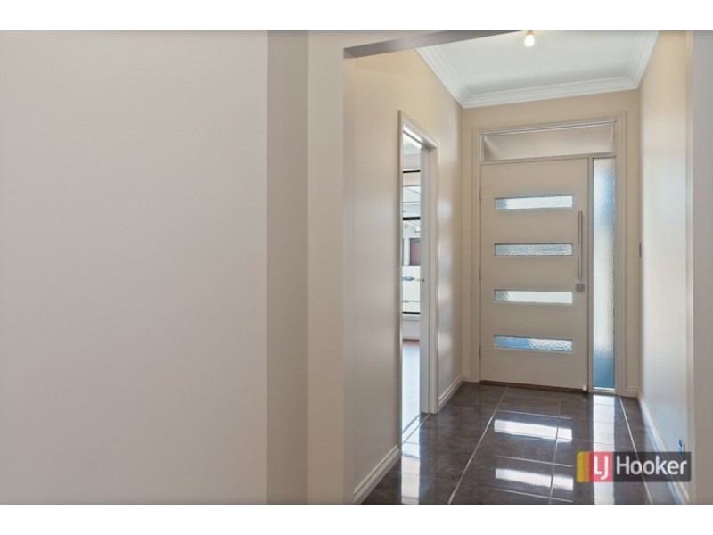 106 The Boulevard, Parafield Gardens SA 5107