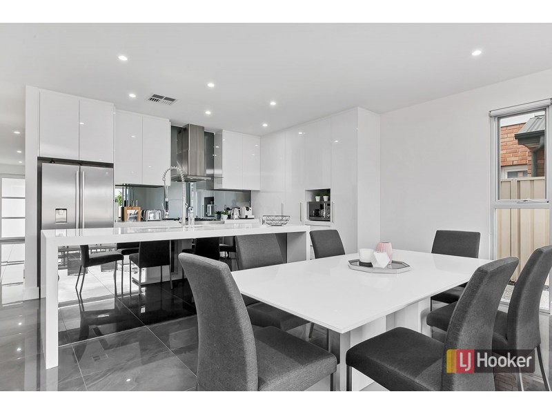 11 Lowe Street, Royal Park SA 5014