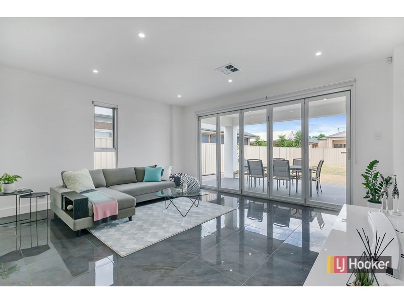 11 Lowe Street, Royal Park SA 5014