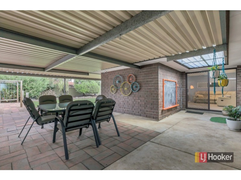 10 Roseworthy Drive, Andrews Farm SA 5114