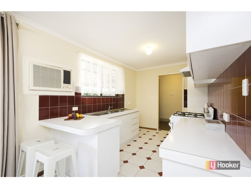 17 Potts Crescent, Burton SA 5110