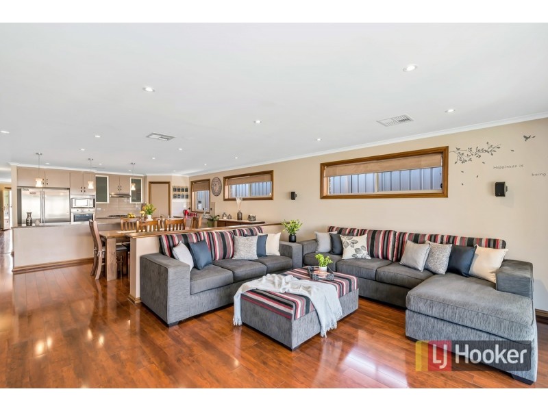 30 Oregan Crescent, St Agnes SA 5097