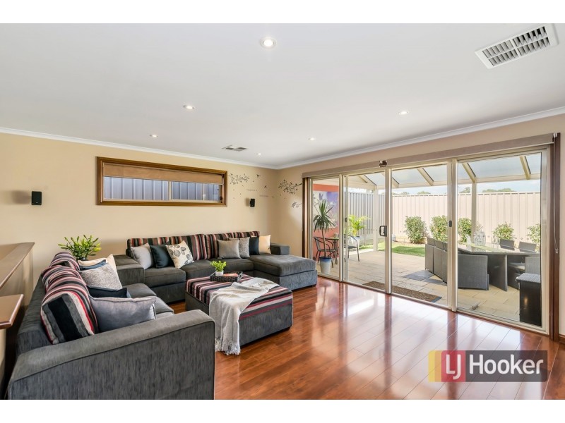 30 Oregan Crescent, St Agnes SA 5097