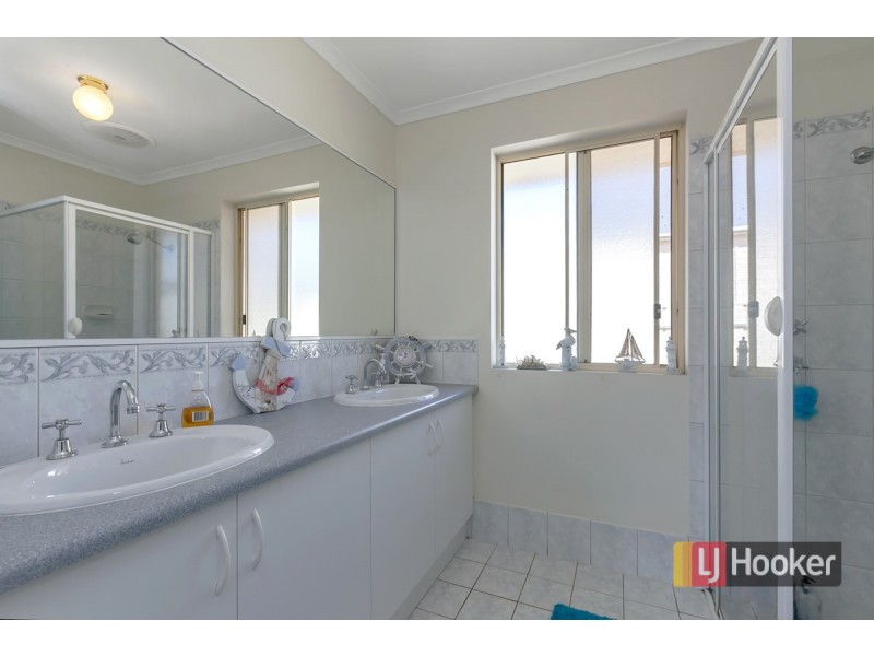 11 Claxton Way, Burton SA 5110