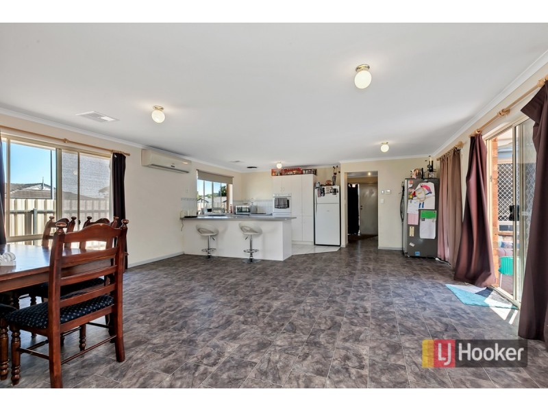 11 Claxton Way, Burton SA 5110