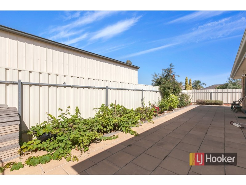 11 Claxton Way, Burton SA 5110