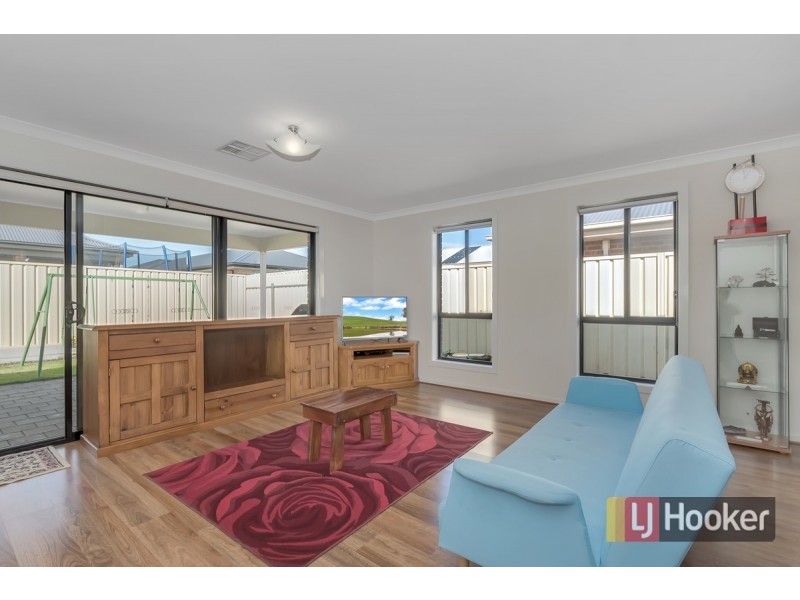 7 Adel Drive, Munno Para West SA 5115