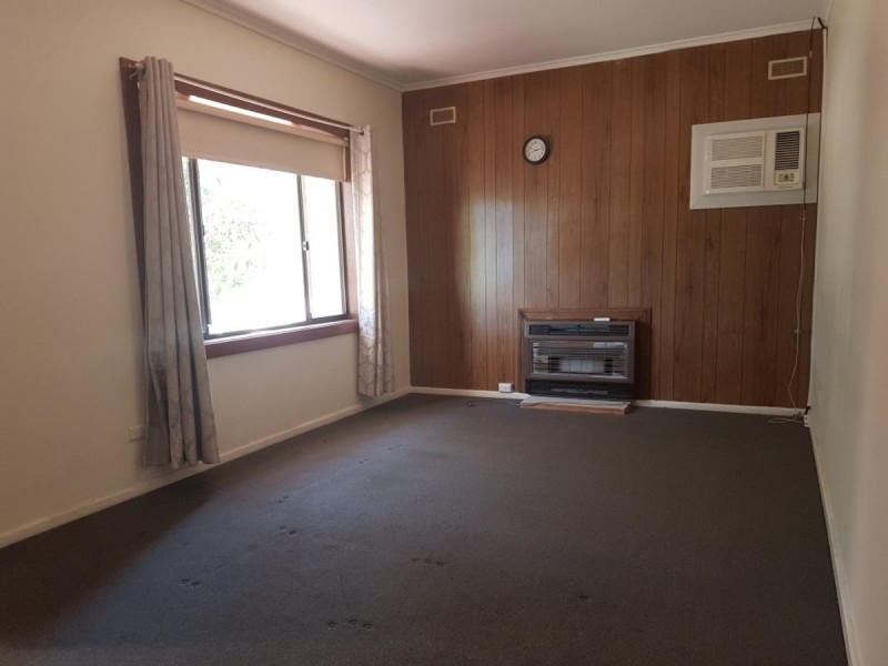 9 Pastuer Street, Elizabeth Vale SA 5112