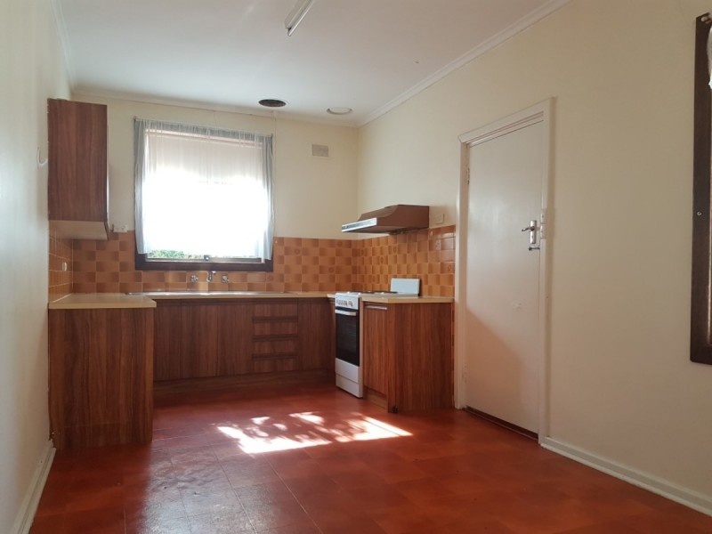 9 Pastuer Street, Elizabeth Vale SA 5112