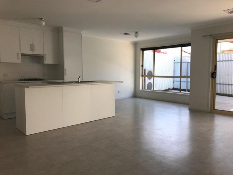 1b Hawke Crescent, Salisbury East SA 5109