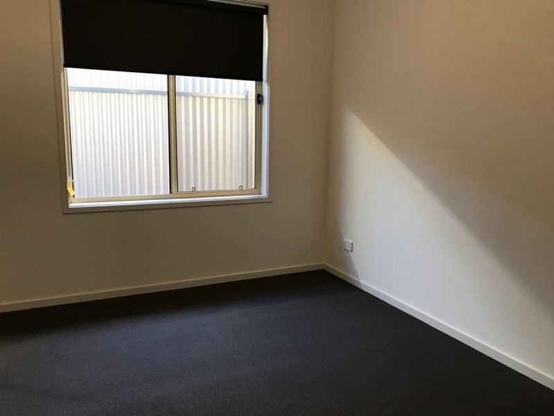 1b Hawke Crescent, Salisbury East SA 5109