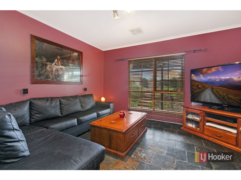 1 Sunny Place, Wynn Vale SA 5127