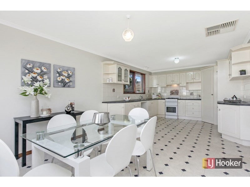 27 Pemberley Avenue, Salisbury Park SA 5109