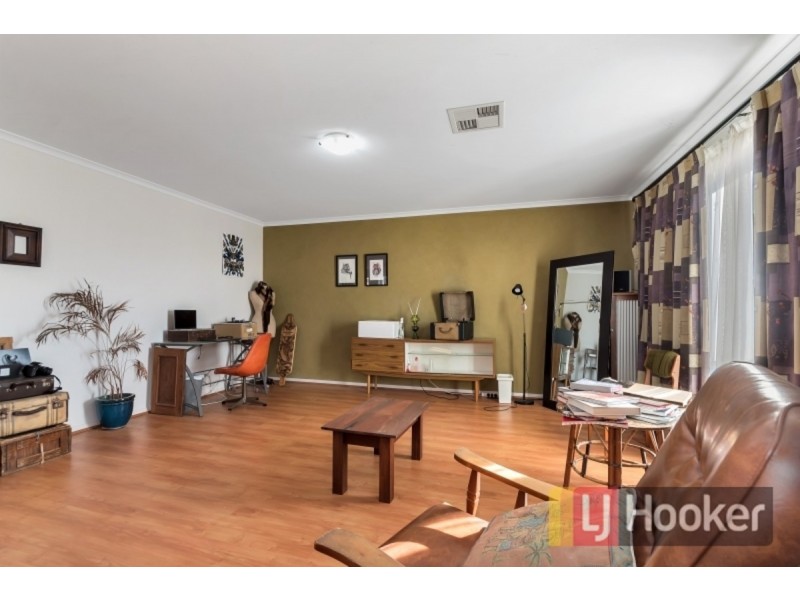 7 Isla Circuit, Mawson Lakes SA 5095