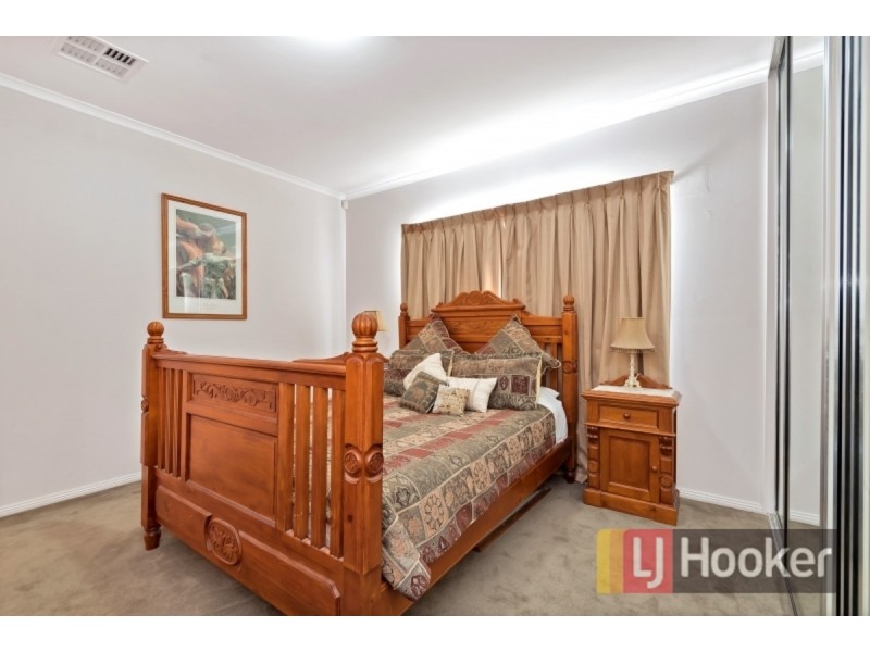 7 Isla Circuit, Mawson Lakes SA 5095