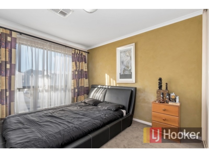 7 Isla Circuit, Mawson Lakes SA 5095