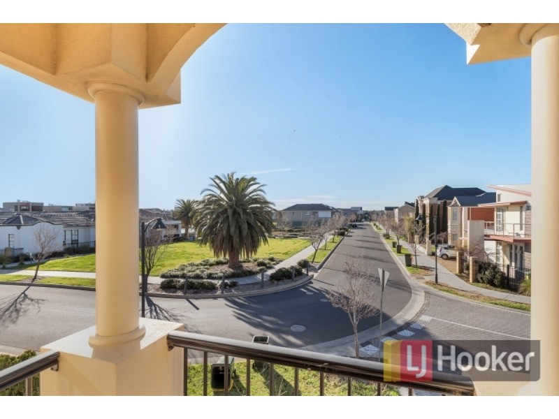 7 Isla Circuit, Mawson Lakes SA 5095