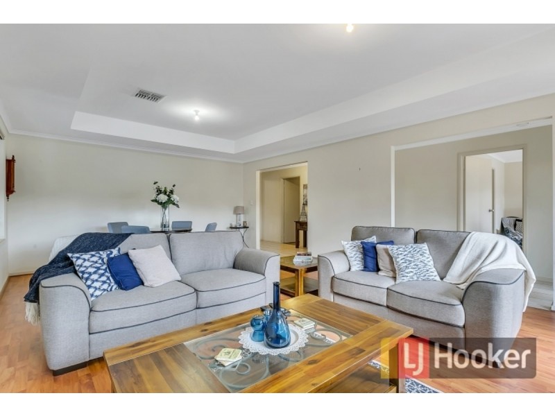 34 Jackaroo Crescent, Walkley Heights SA 5098