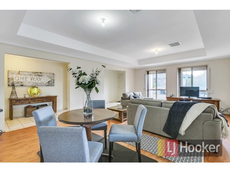 34 Jackaroo Crescent, Walkley Heights SA 5098