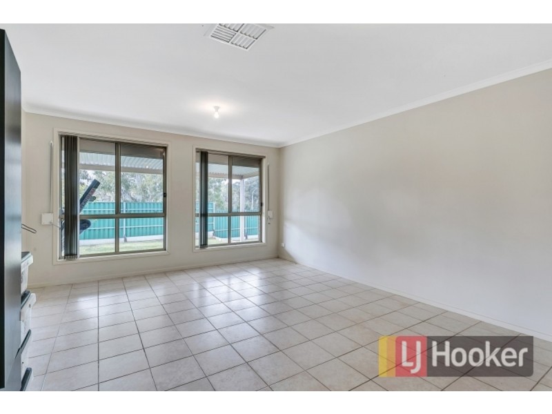 34 Jackaroo Crescent, Walkley Heights SA 5098