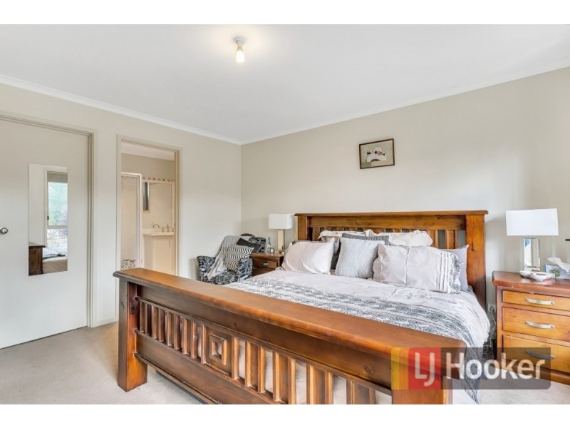 34 Jackaroo Crescent, Walkley Heights SA 5098