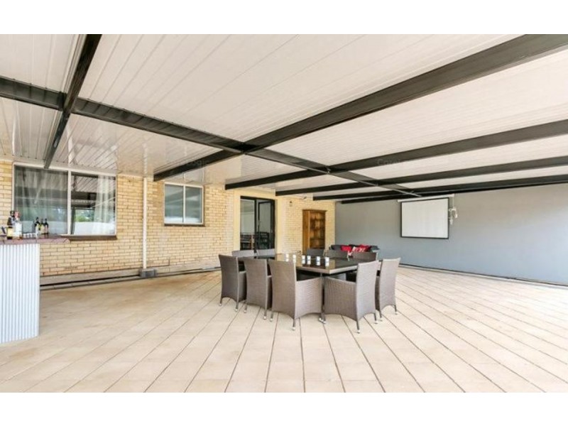 16 Down Crescent, Salisbury Downs SA 5108