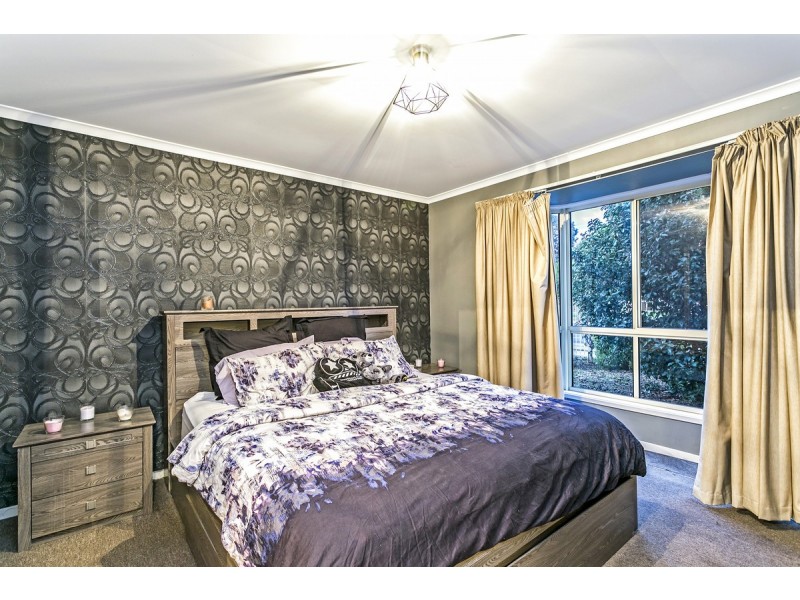 27 Barnet Road, Evanston SA 5116