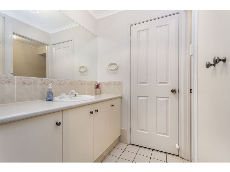 27 Barnet Road, Evanston SA 5116