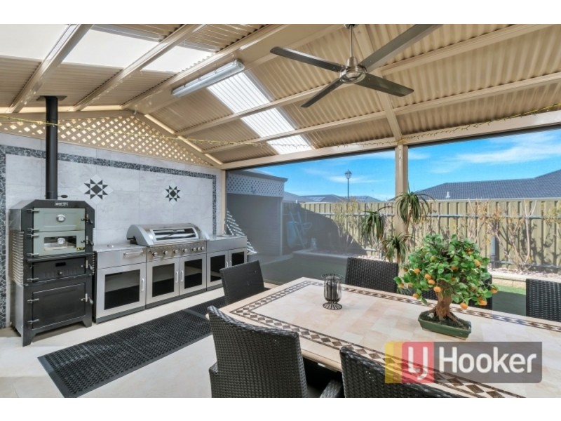 32 Oxford Drive, Andrews Farm SA 5114