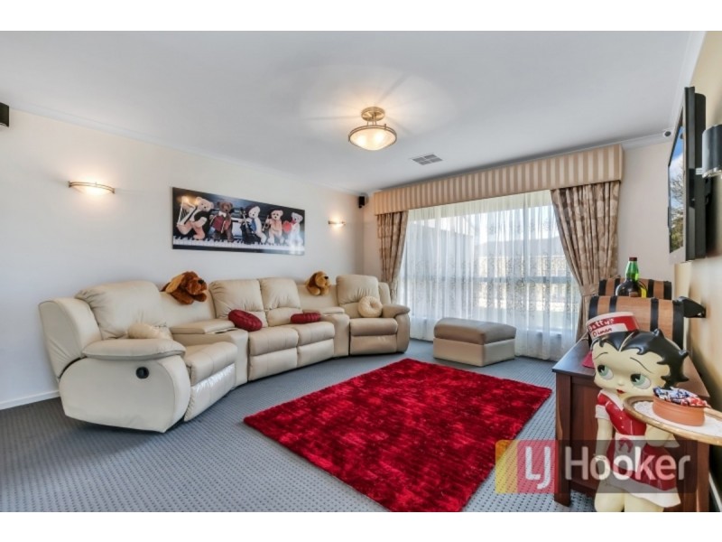 32 Oxford Drive, Andrews Farm SA 5114