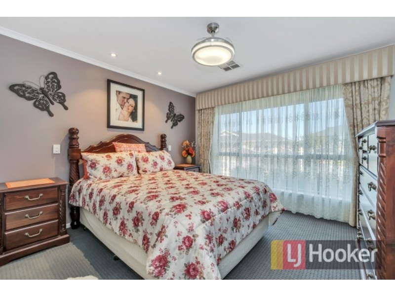 32 Oxford Drive, Andrews Farm SA 5114