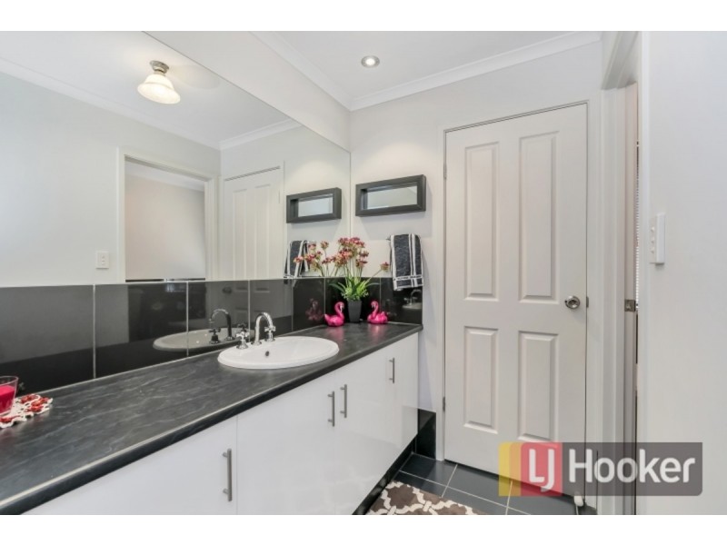 32 Oxford Drive, Andrews Farm SA 5114