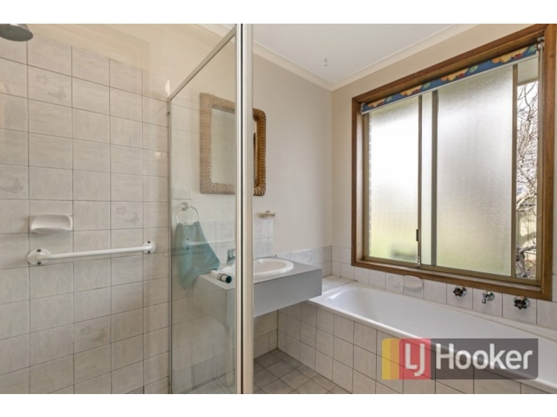 34 Lyndon Road, Paralowie SA 5108