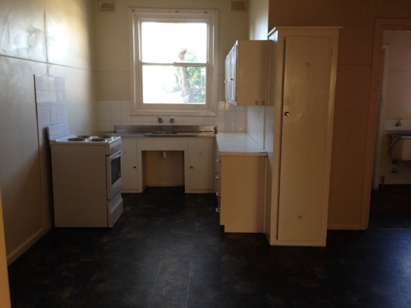 10 Whitford Road, Elizabeth South SA 5112