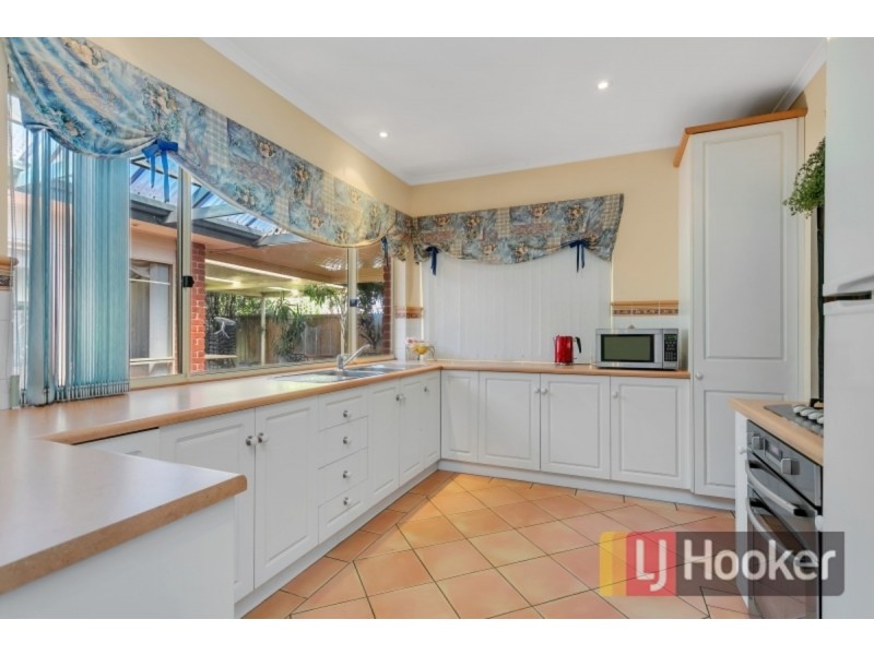 11 Homestead Place, Parafield Gardens SA 5107