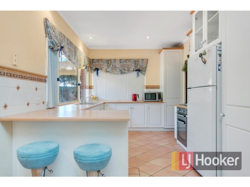 11 Homestead Place, Parafield Gardens SA 5107