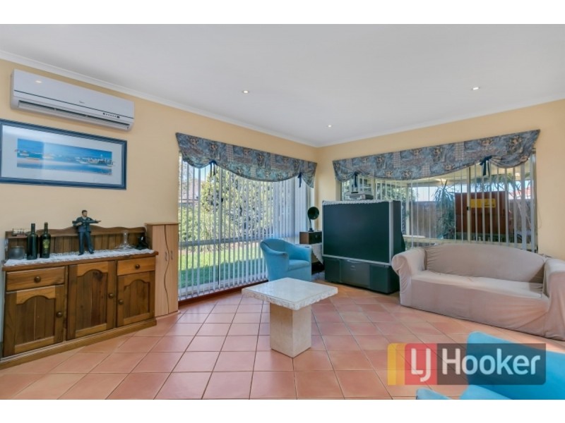 11 Homestead Place, Parafield Gardens SA 5107