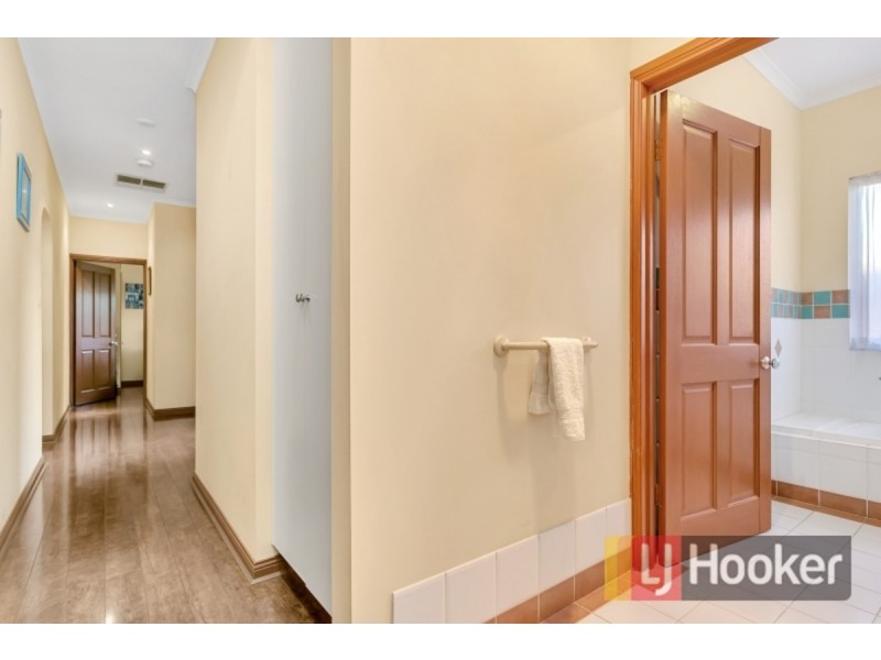 11 Homestead Place, Parafield Gardens SA 5107