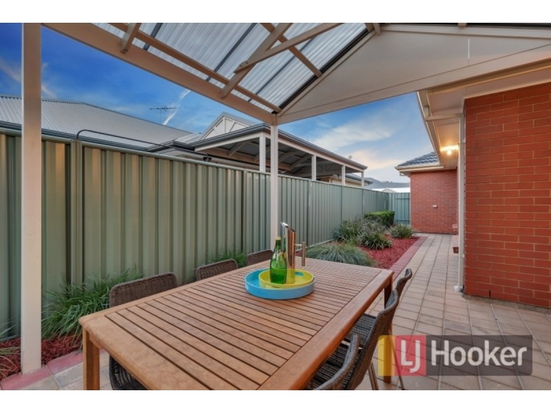 25 Baird Street, Mawson Lakes SA 5095