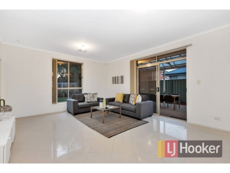 25 Baird Street, Mawson Lakes SA 5095