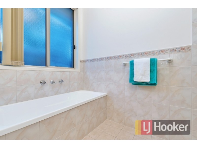 25 Baird Street, Mawson Lakes SA 5095