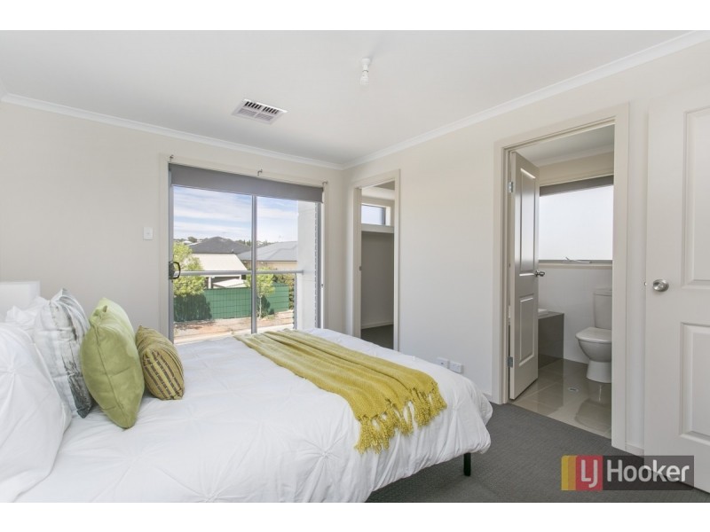 8 Matthew Rise, Blakeview SA 5114