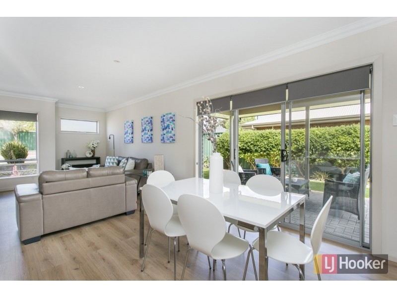 8 Matthew Rise, Blakeview SA 5114