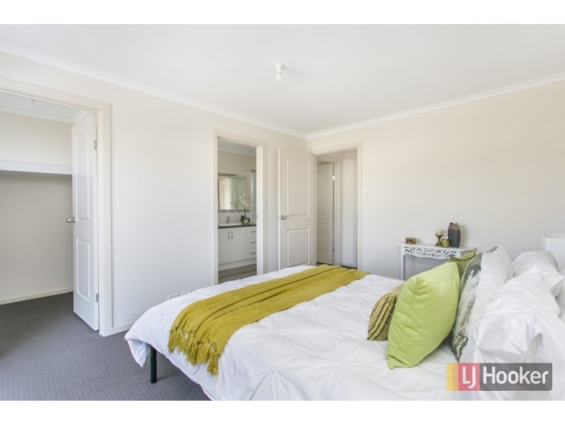 8 Matthew Rise, Blakeview SA 5114