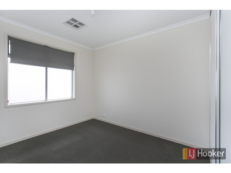 8 Matthew Rise, Blakeview SA 5114