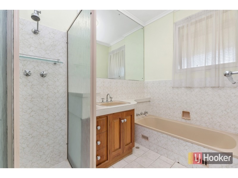 27 Boronia Avenue, Salisbury East SA 5109